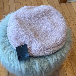 NWT soft fuzzy beret